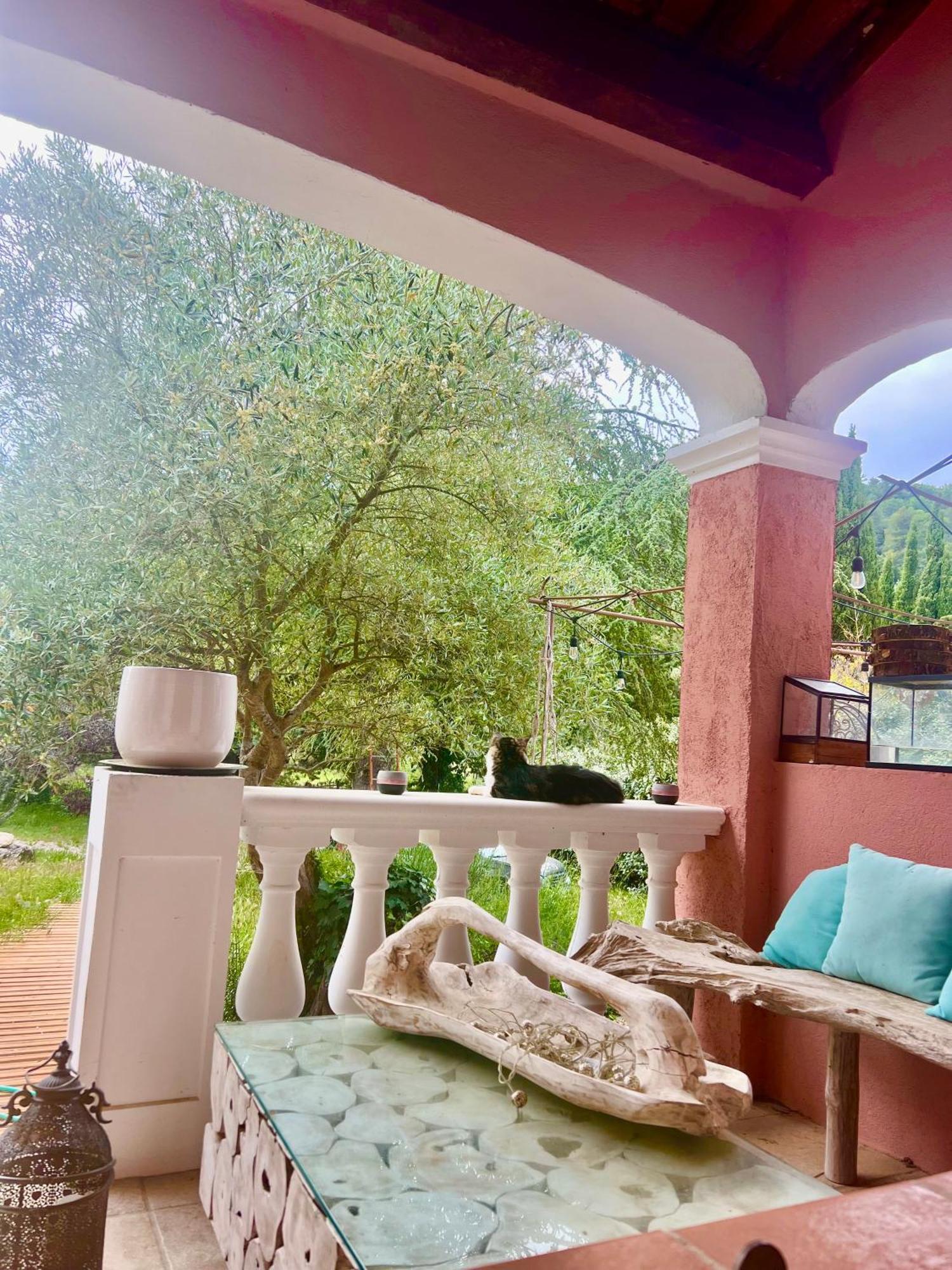 Villa Au Coeur De La Provence Evenos Exterior photo